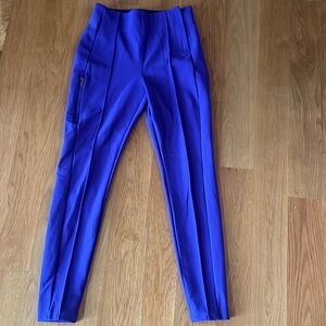 Grape Glacier Pant Athleta Sz4 Mint condition Side Zip. Elastic waist zip pocket